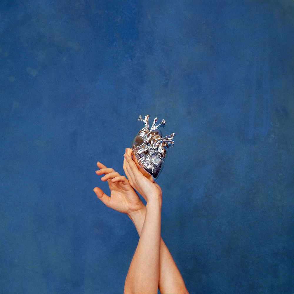 AURORA WHAT HAPPENED TO THE HEART?最新オーロラ AURORA, What Happened To The Heart? in High-Resolution Audio