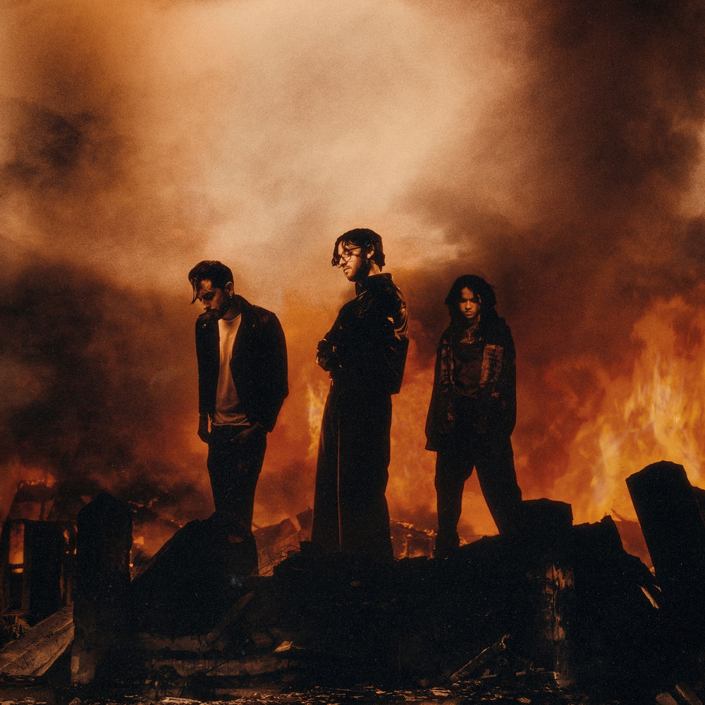 Chris Grey; G-Eazy; Ari Abdul, LET THE WORLD BURN (feat. G-Eazy